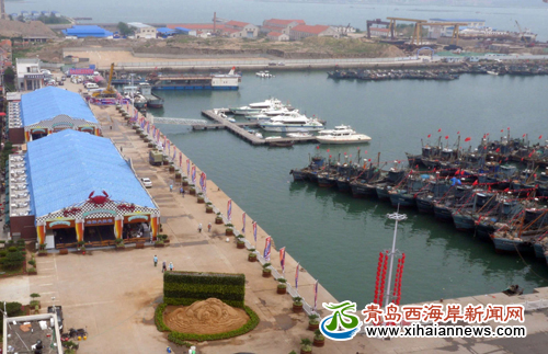 吃海鲜喝啤酒 积米崖渔人码头啤酒节分会场8日