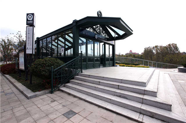 体验地铁3号线 全程22个站点每站耗时约2分钟